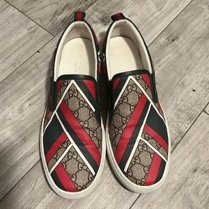 Gucci Sneakers Size 8